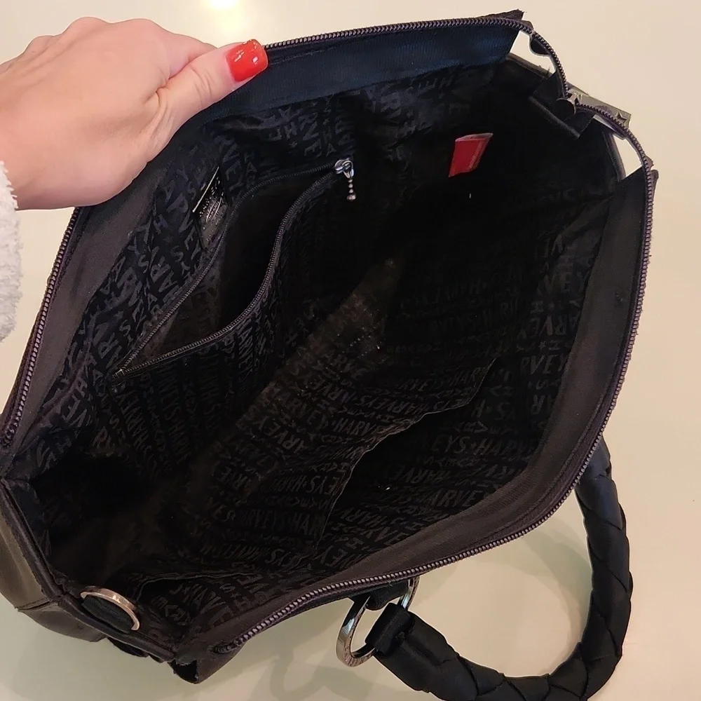 Harveys Seatbelt Lola satchel black bag purse